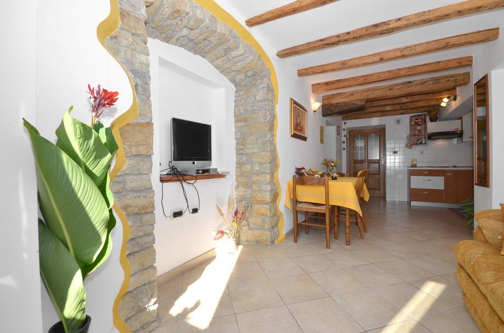 מוטובון Bella Vista Apartments חדר תמונה