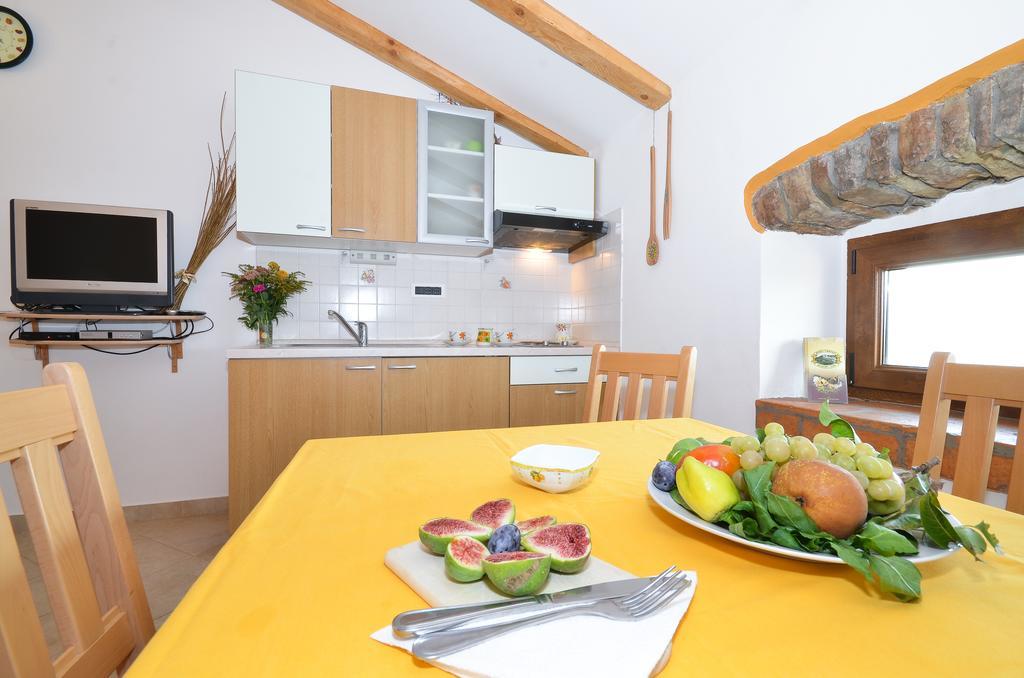 מוטובון Bella Vista Apartments חדר תמונה